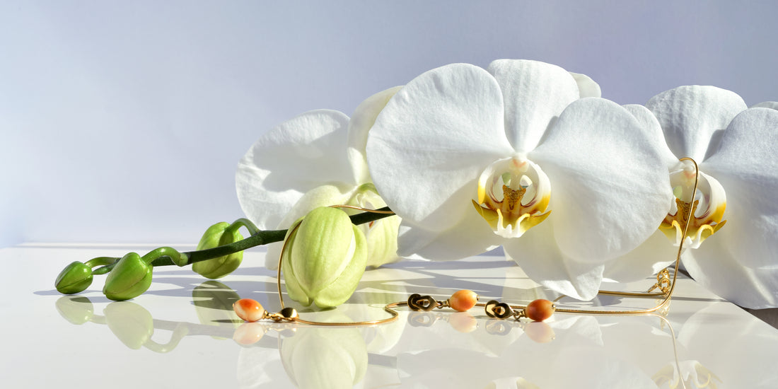A Perfect Gift for the Modern Woman: Discover the Timeless Beauty and Healing Properties of Gold Plated Silver Jewelry with Baltic Amber