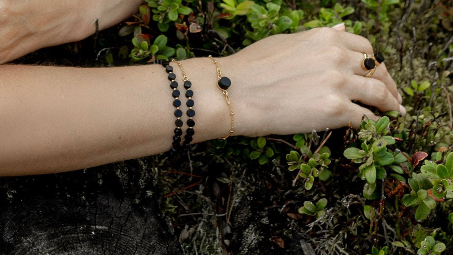 Double Black Amber Tablet Beads Bracelet: Stylish Soft Elegance